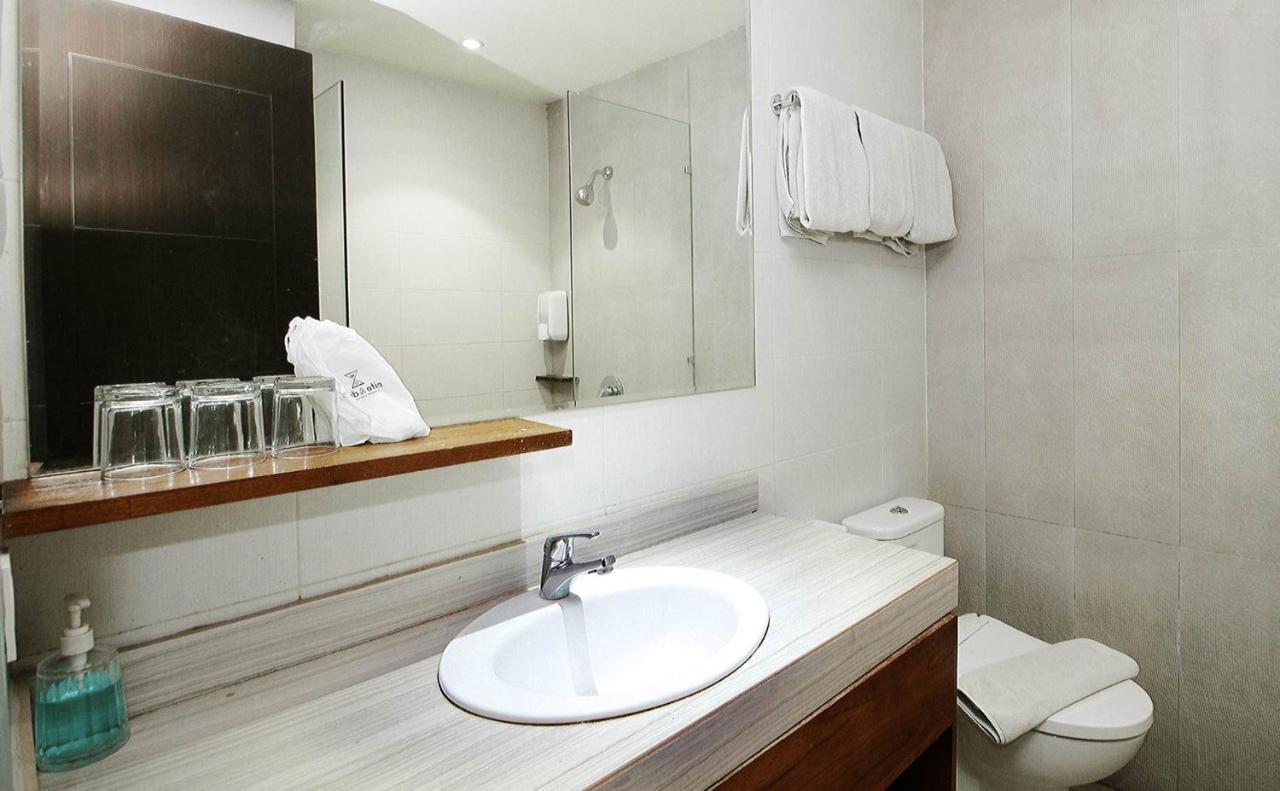 Hotel Nite & Day Surabaya - Kedungdoro Extérieur photo
