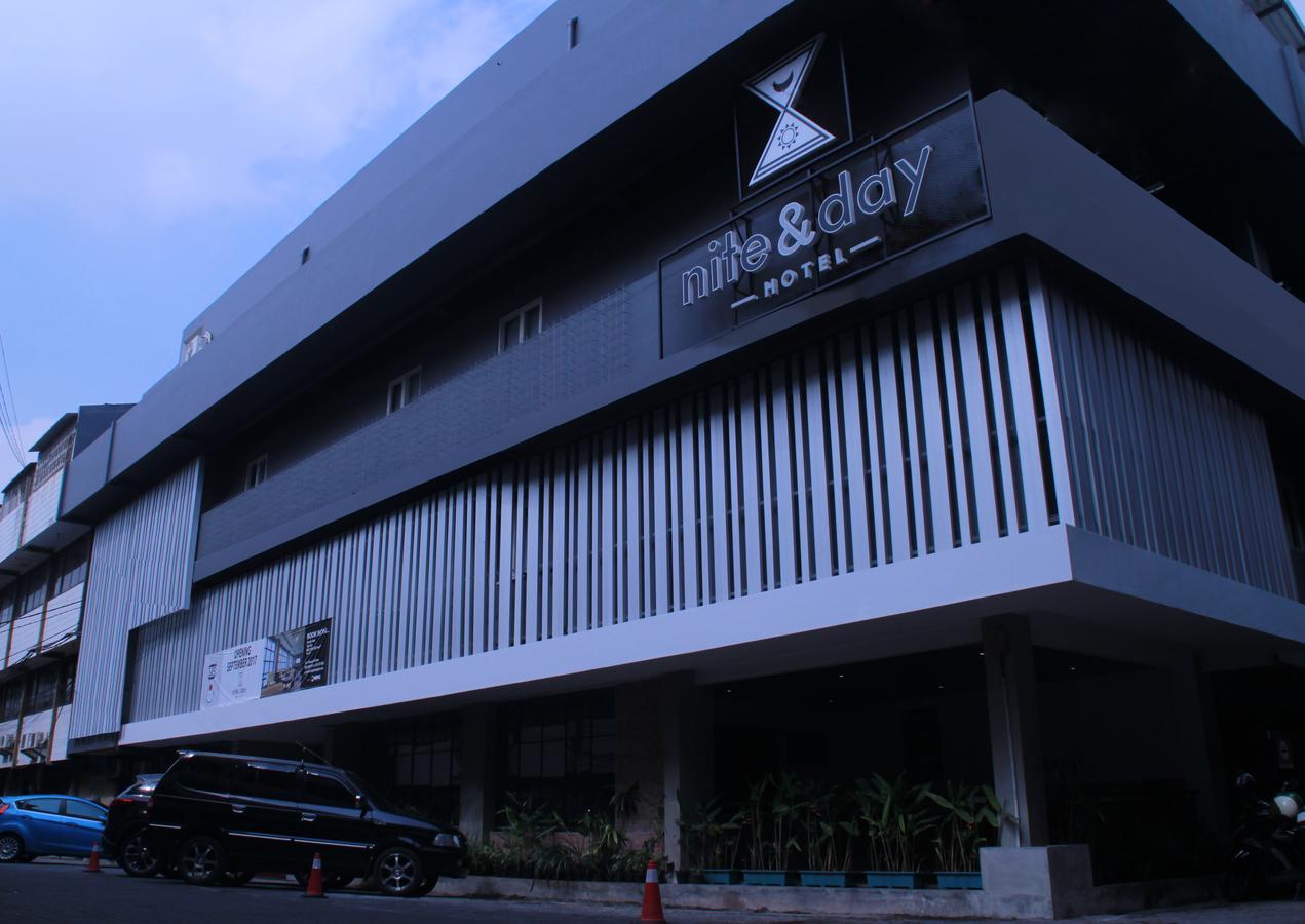 Hotel Nite & Day Surabaya - Kedungdoro Extérieur photo